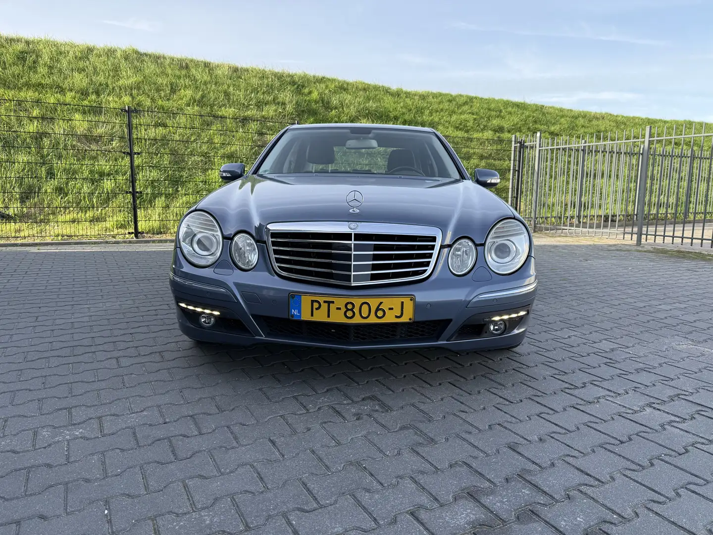 Mercedes-Benz E 420 CDI 7G-TRONIC Elegance DPF Blau - 2