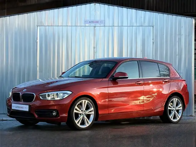 BMW 125 i Sport Line/SCHIEBE-D/LED/AHK/HARMAN/TEMP