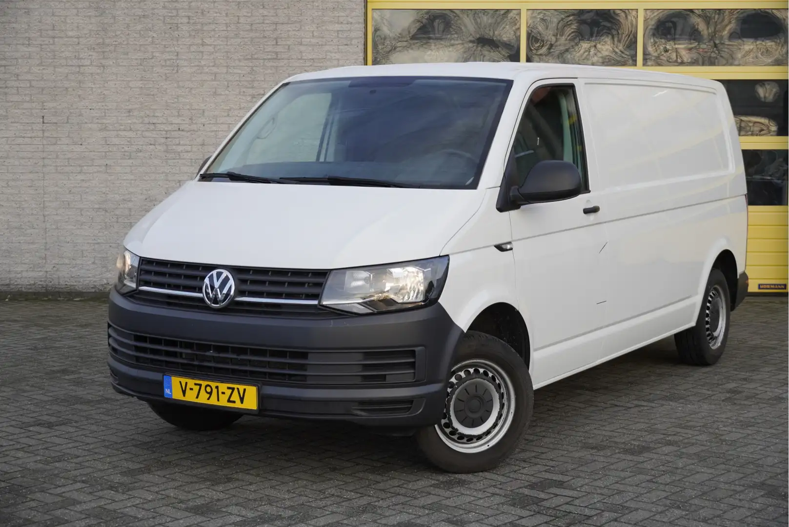 Volkswagen T6 Transporter 2.0 TDI L2H1 BJ2019 Audio | Airco | Stuurbekrachti Blanc - 1