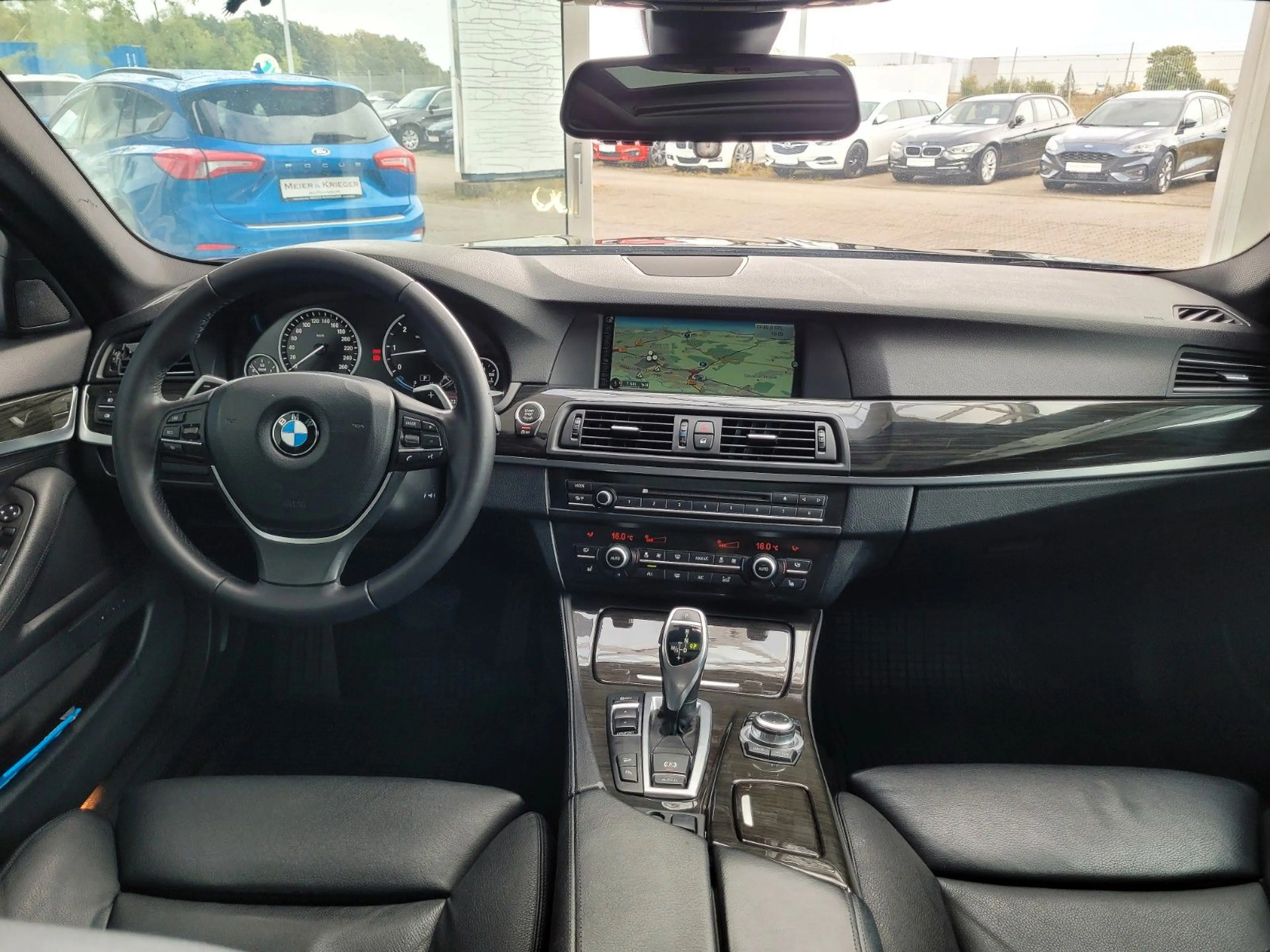 BMW 535 d SAG xDrive Komforts./HuD/Stdhzg./SoftClose — photo 2