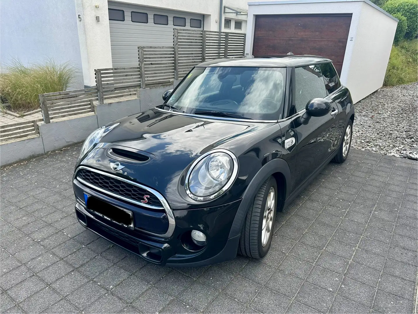MINI Cooper S JCW | Panoramadach | Harman Kardon | 8-fach ber. Černá - 1