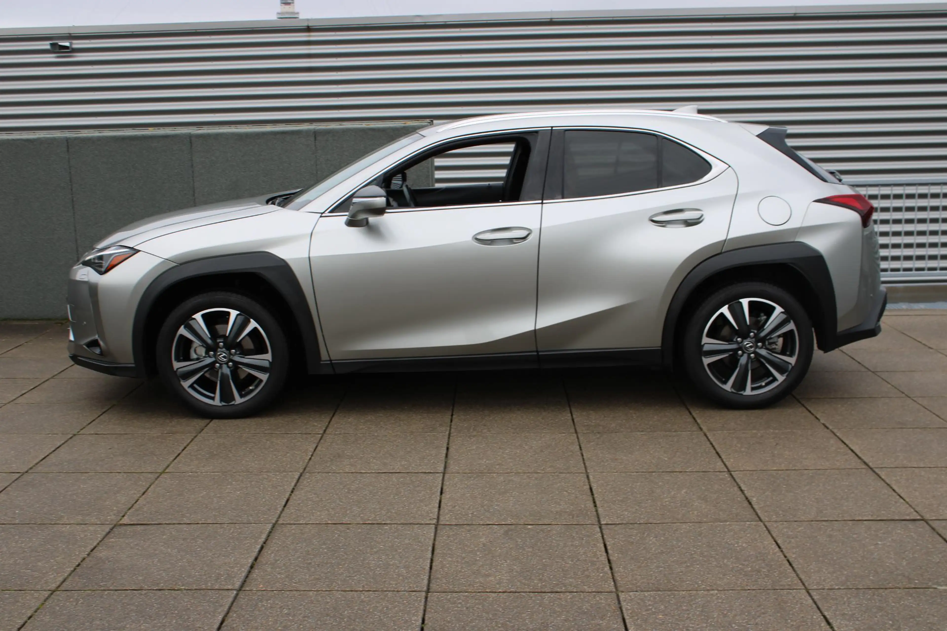Lexus UX 250h Business Line Trekhaak, Foto's volgen — photo 4