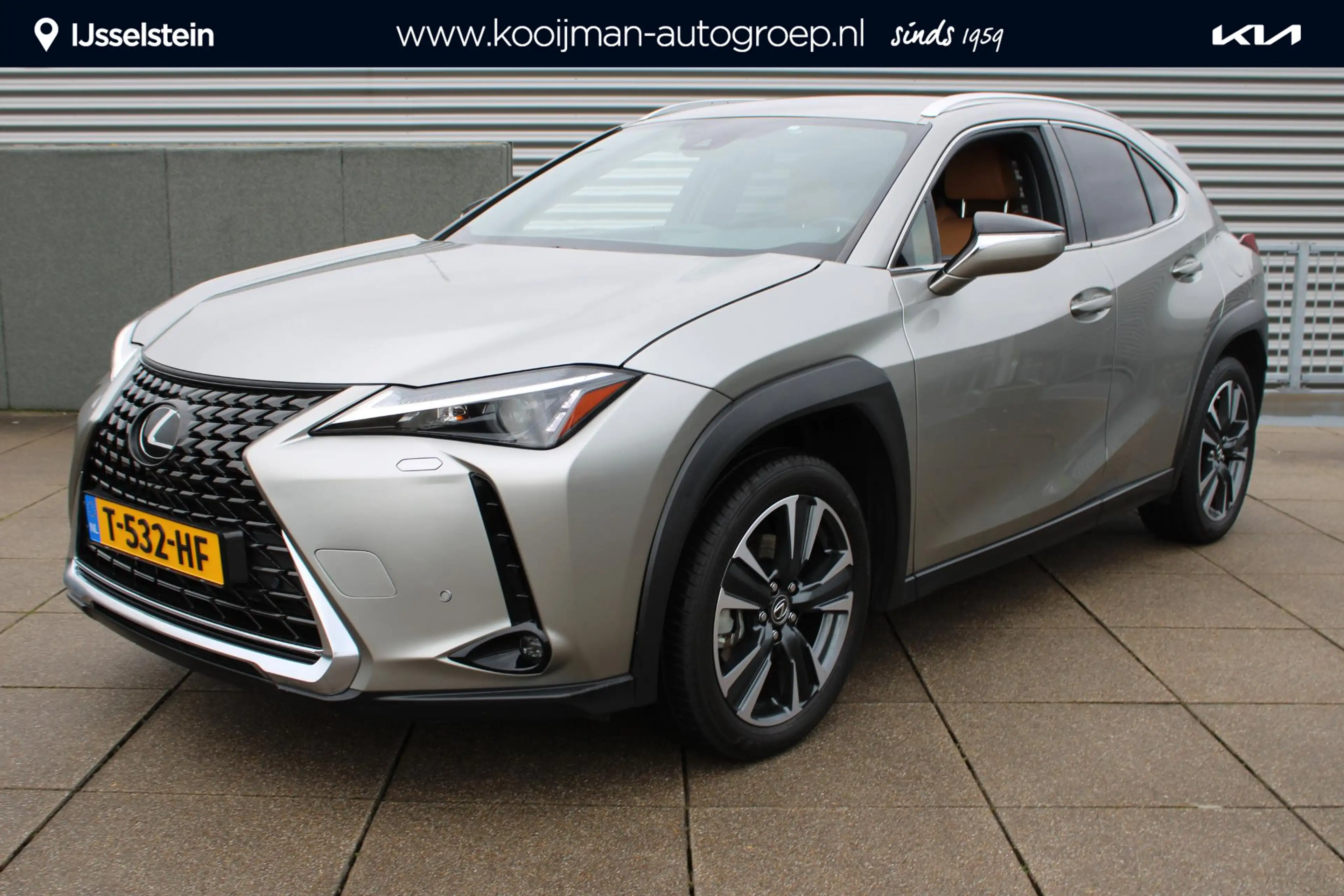 Lexus UX 250h Business Line Trekhaak, Foto's volgen