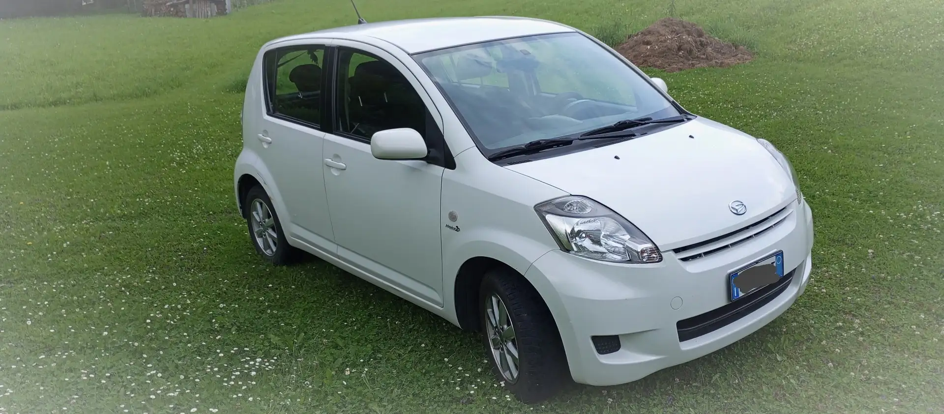 Daihatsu Sirion 1.3 TaKa greenpowered 4wd - 1