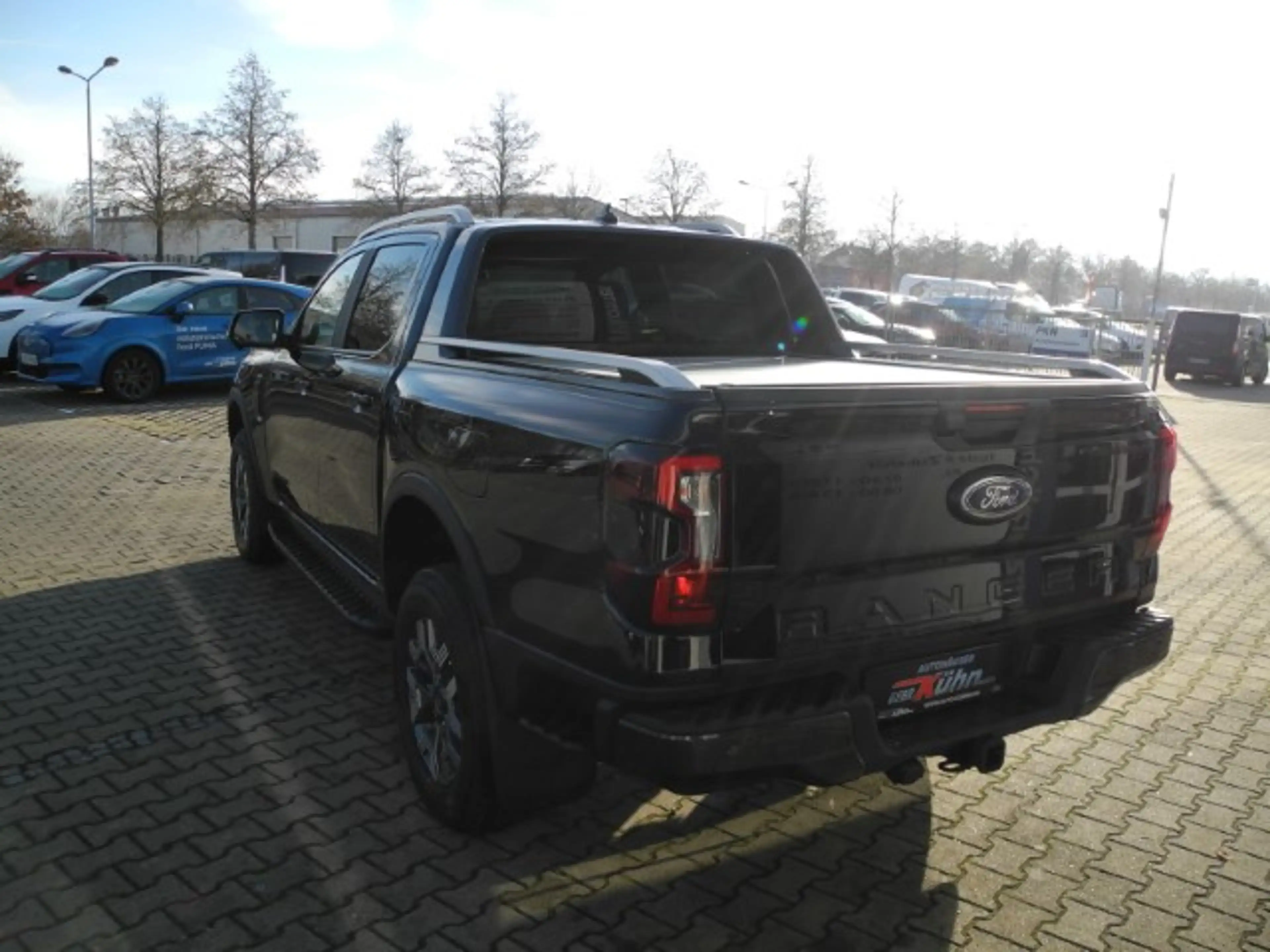 Ford Ranger 2,3 l PHEV Wildtrak - iACC, AHK, TW, Rollo, B&O — photo 4