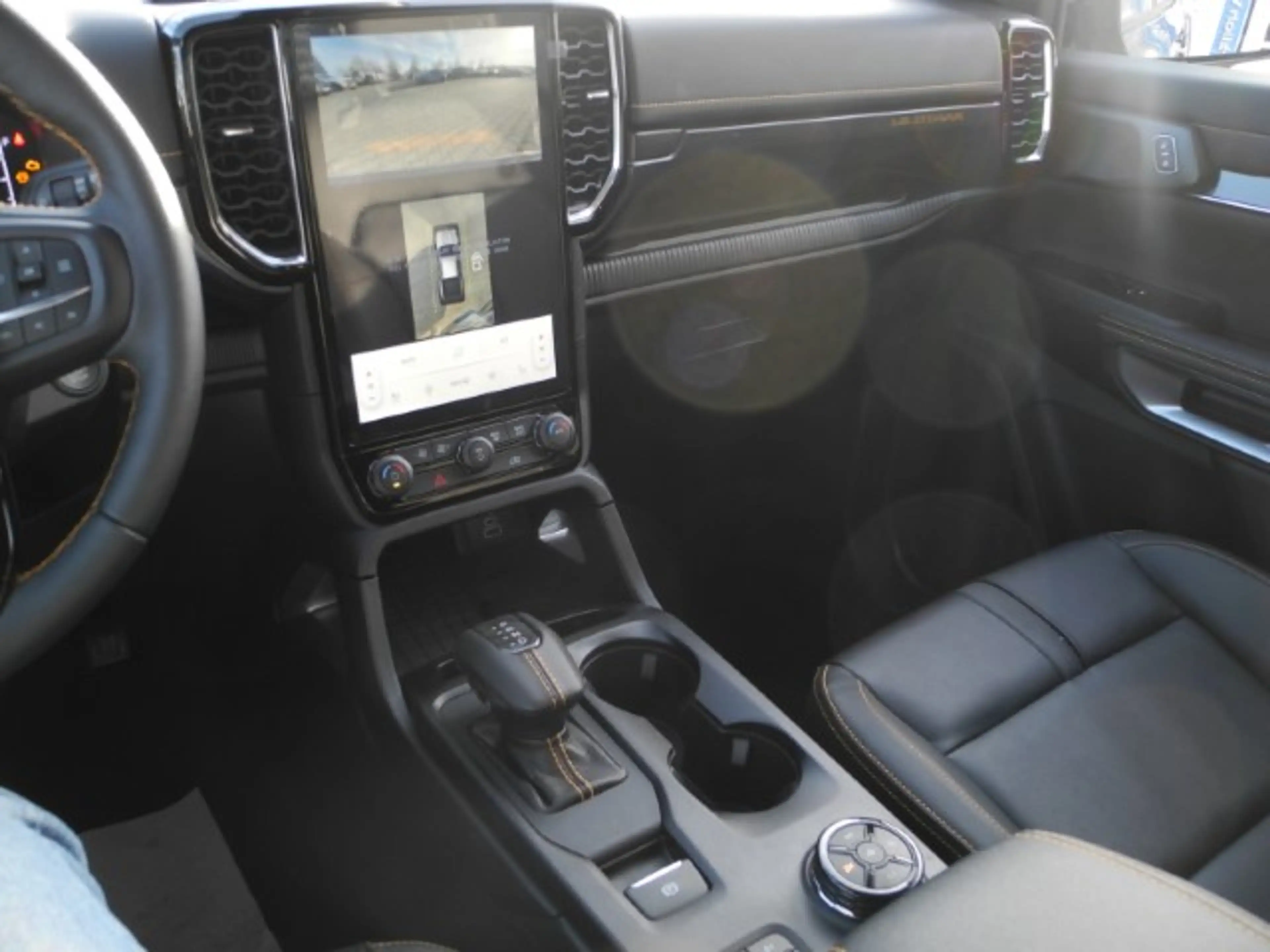Ford Ranger 2,3 l PHEV Wildtrak - iACC, AHK, TW, Rollo, B&O — photo 10