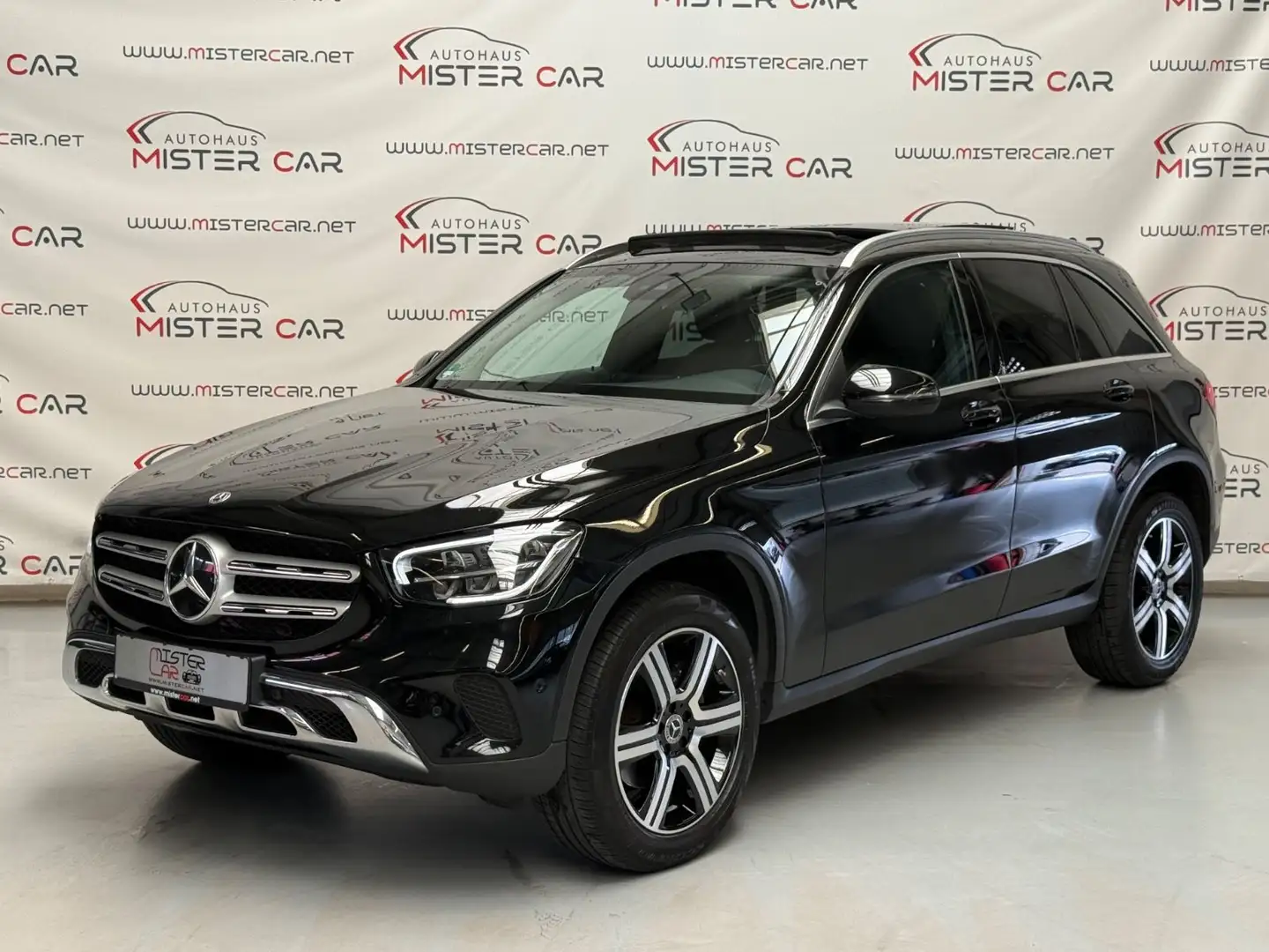 Mercedes-Benz GLC 220 d 4M DISTR/PANO/AHK/LED/KAM/SPUR/TOT/19 Nero - 1