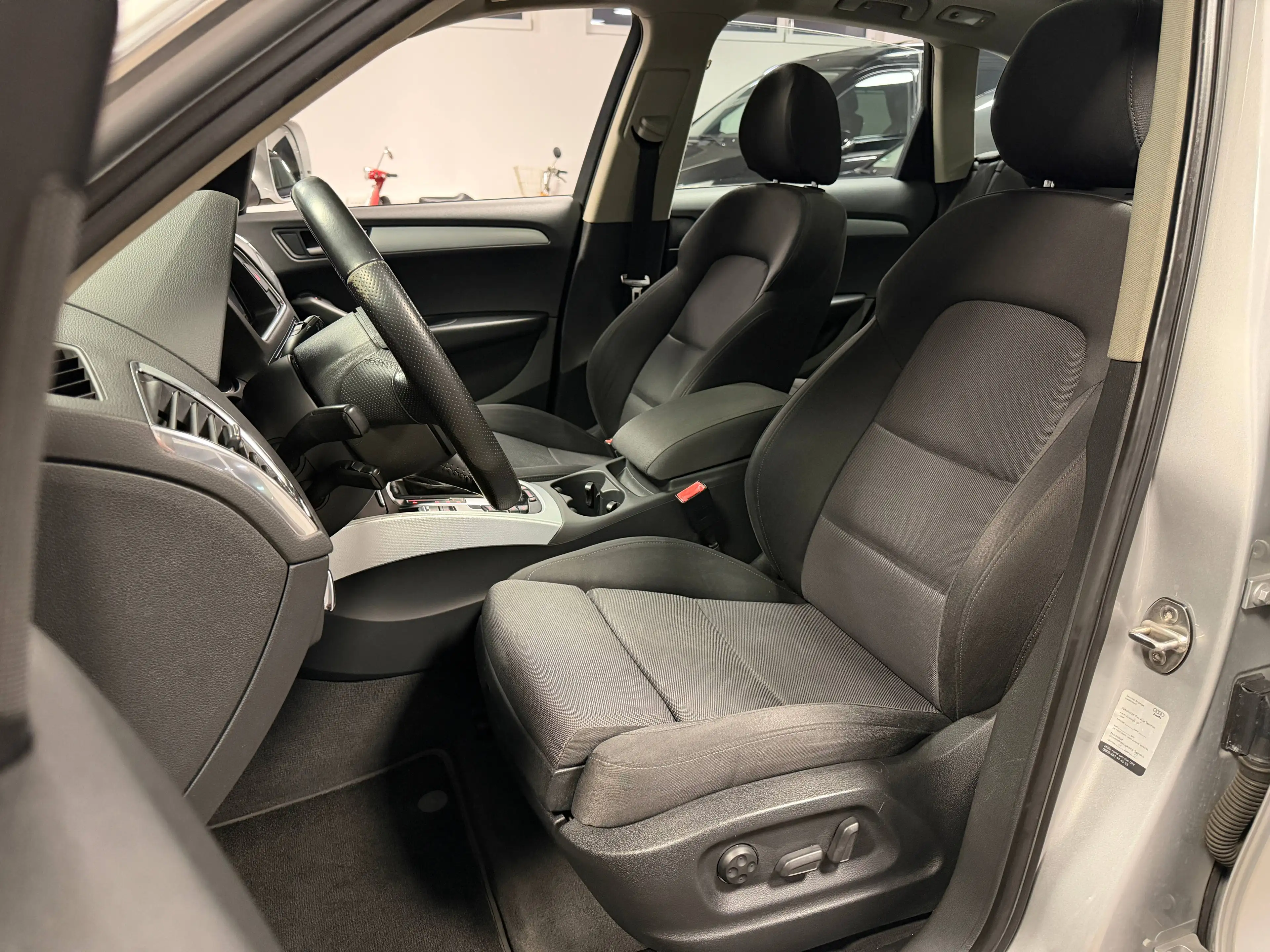 Audi Q5 Q5 8R 2.0 TFSI quattro /PANORAMA/ACC/MEMORY/AHK — photo 14