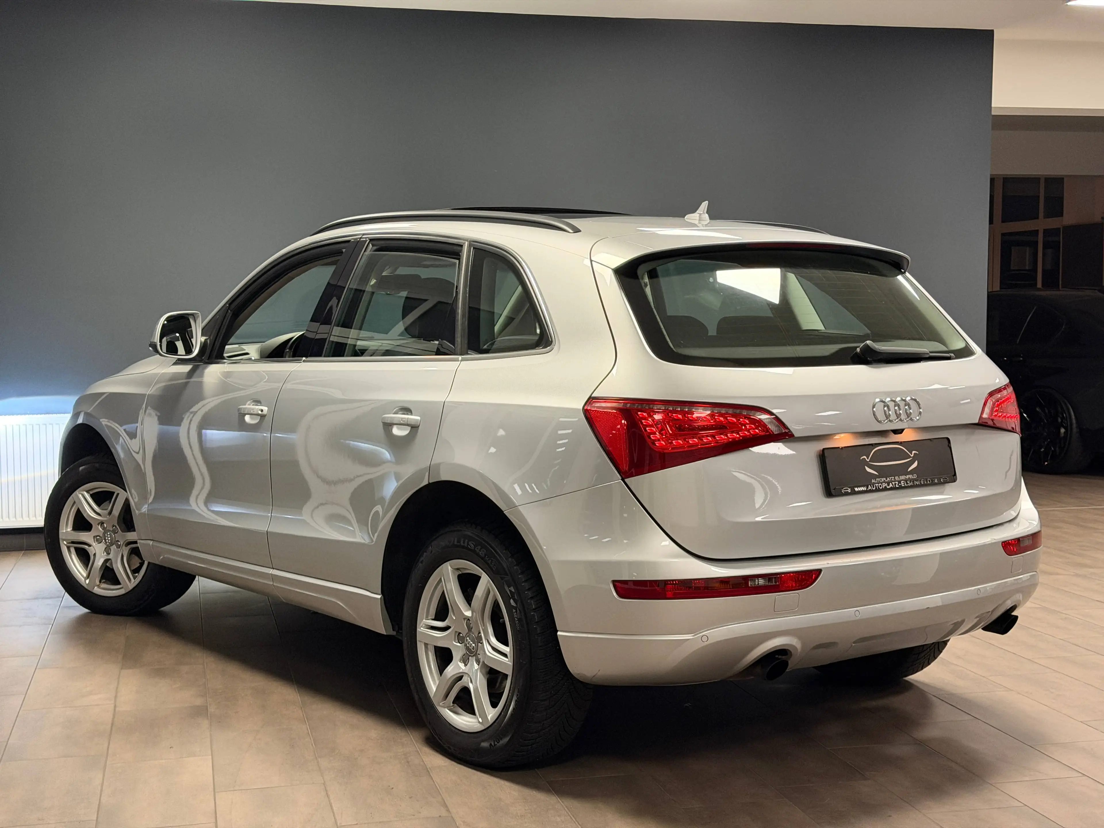 Audi Q5 Q5 8R 2.0 TFSI quattro /PANORAMA/ACC/MEMORY/AHK — photo 3