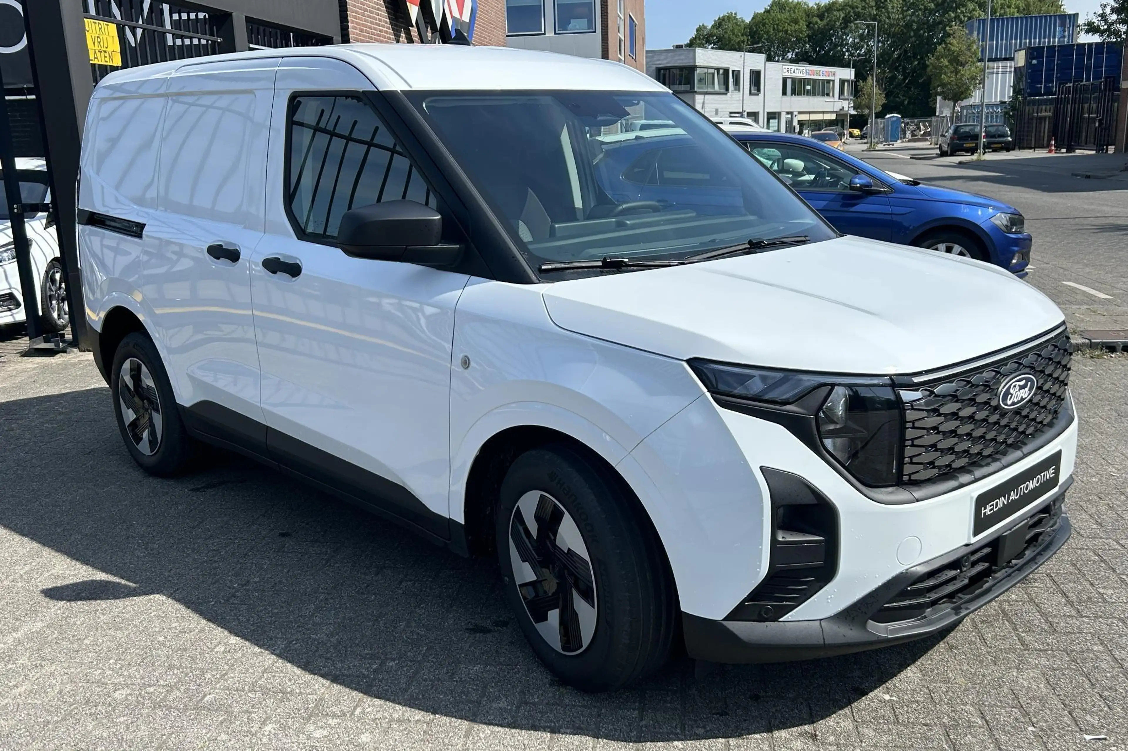 Ford Transit Courier E-Transit Trend 46 kWh | Trekhaak | Reservewiel | — photo 3