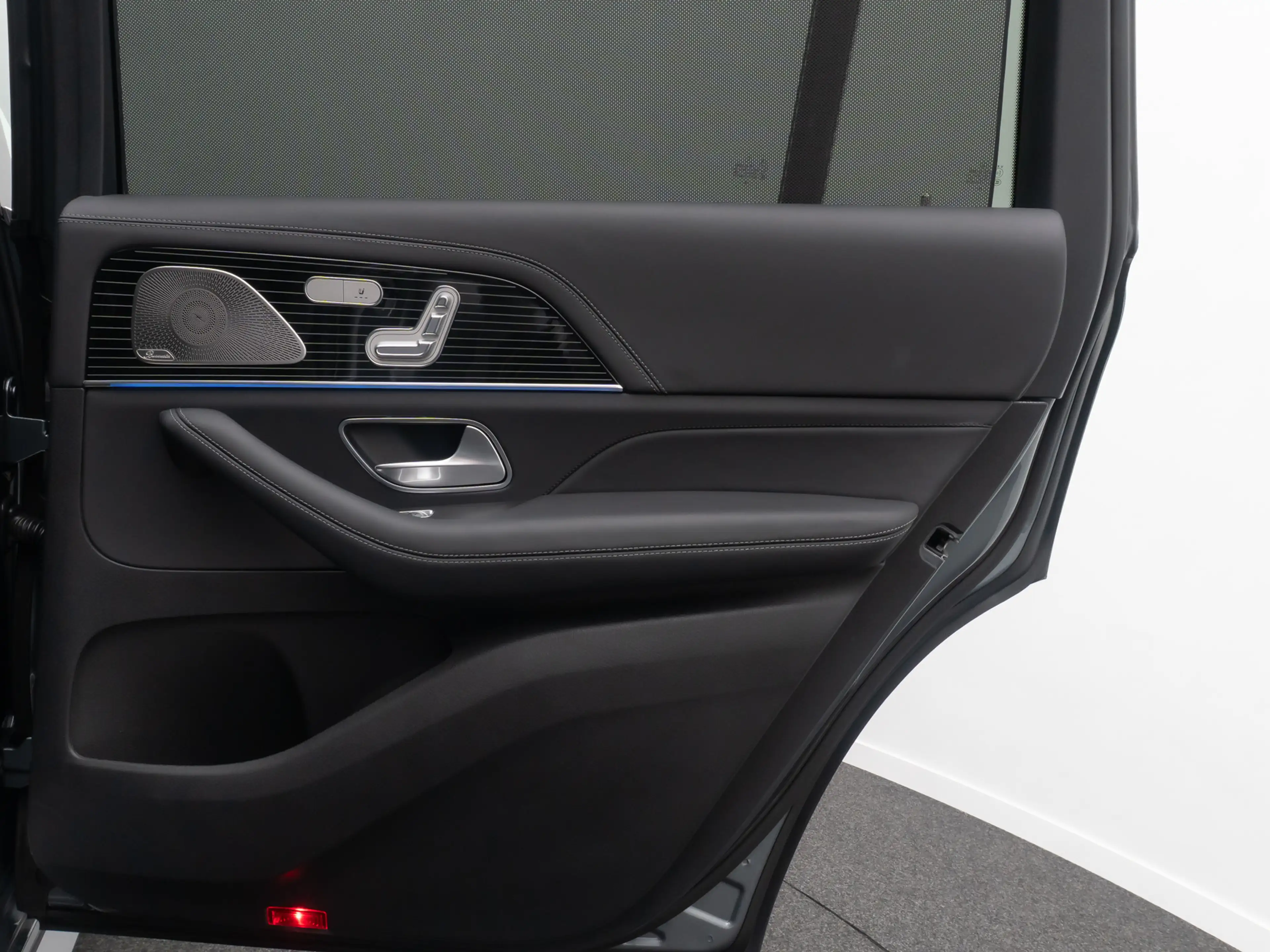 Mercedes-Benz GLS 580 4Matic Burmester AMG 22Zoll 7 Sitze Voll — photo 34