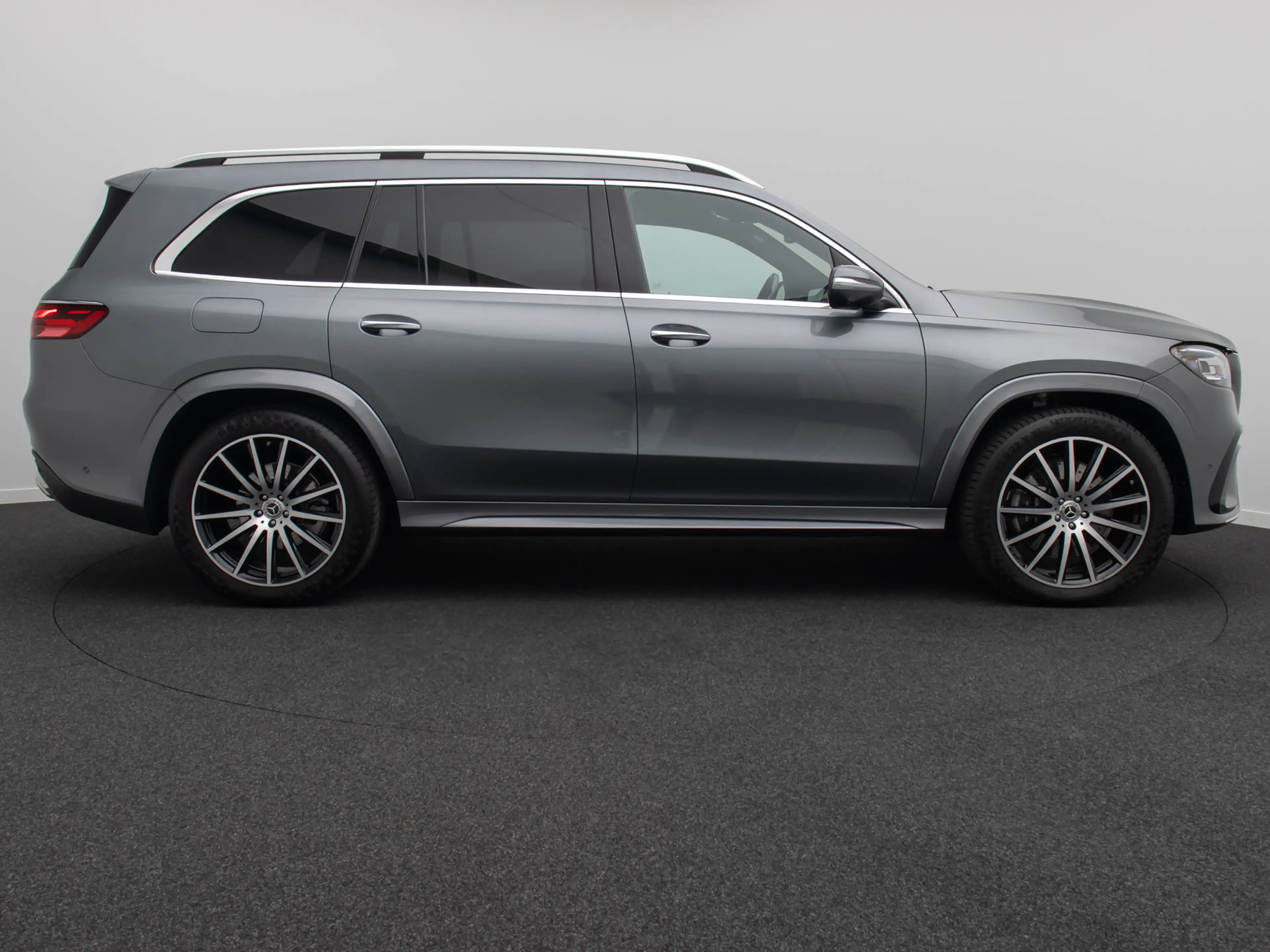 Mercedes-Benz GLS 580 4Matic Burmester AMG 22Zoll 7 Sitze Voll — photo 5