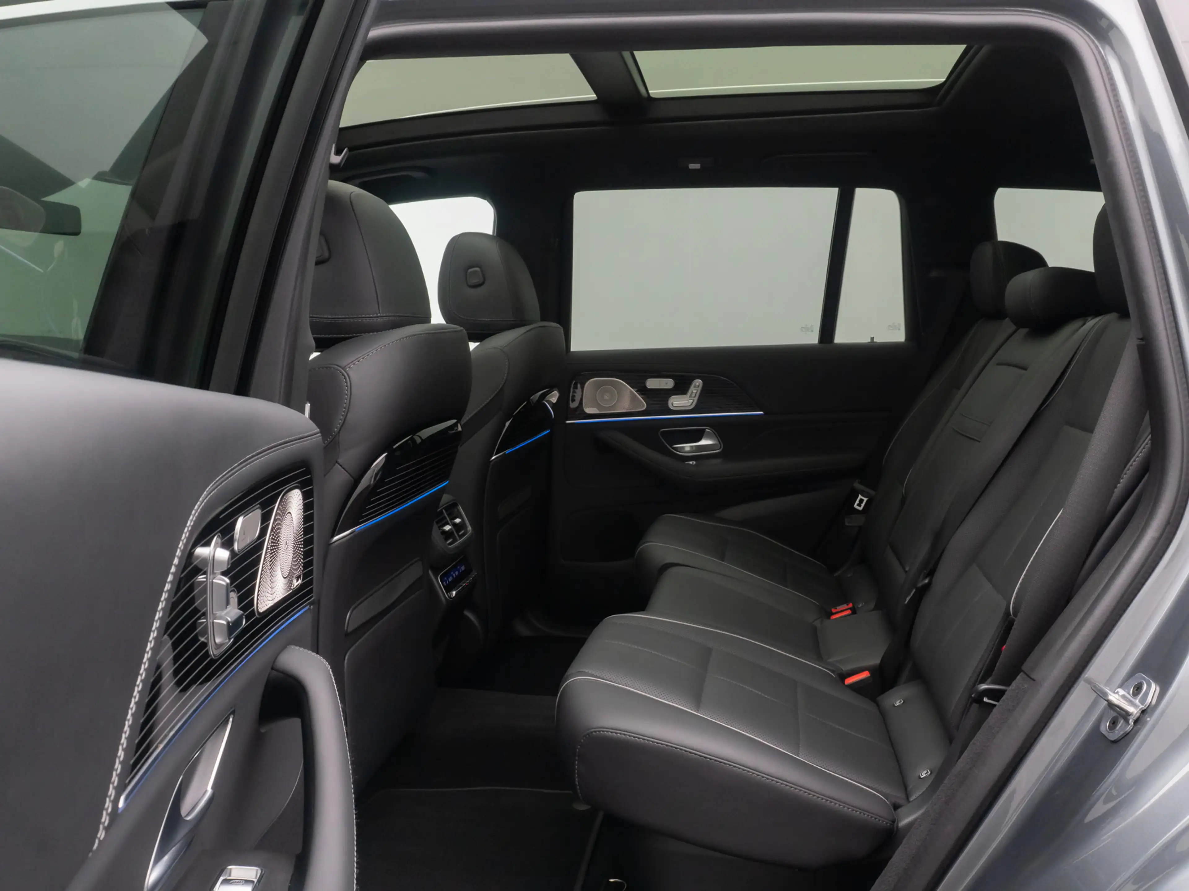 Mercedes-Benz GLS 580 4Matic Burmester AMG 22Zoll 7 Sitze Voll — photo 26