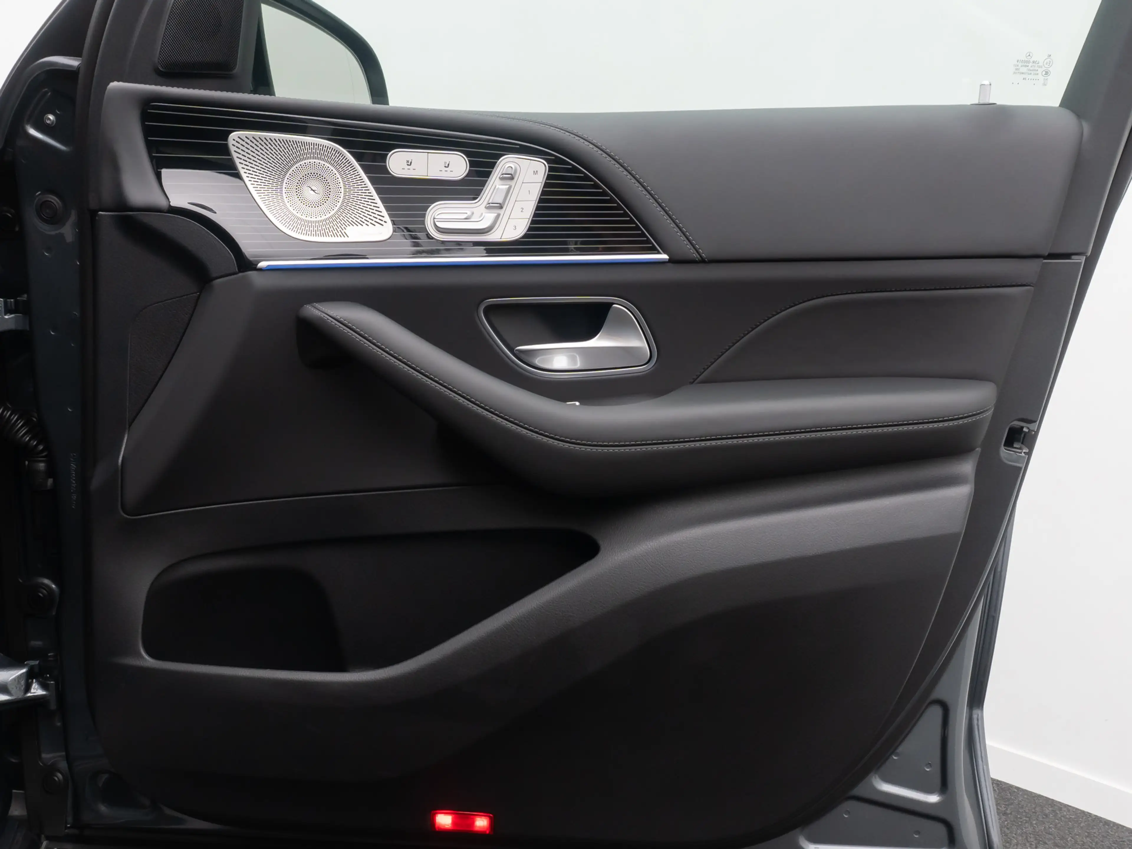 Mercedes-Benz GLS 580 4Matic Burmester AMG 22Zoll 7 Sitze Voll — photo 33