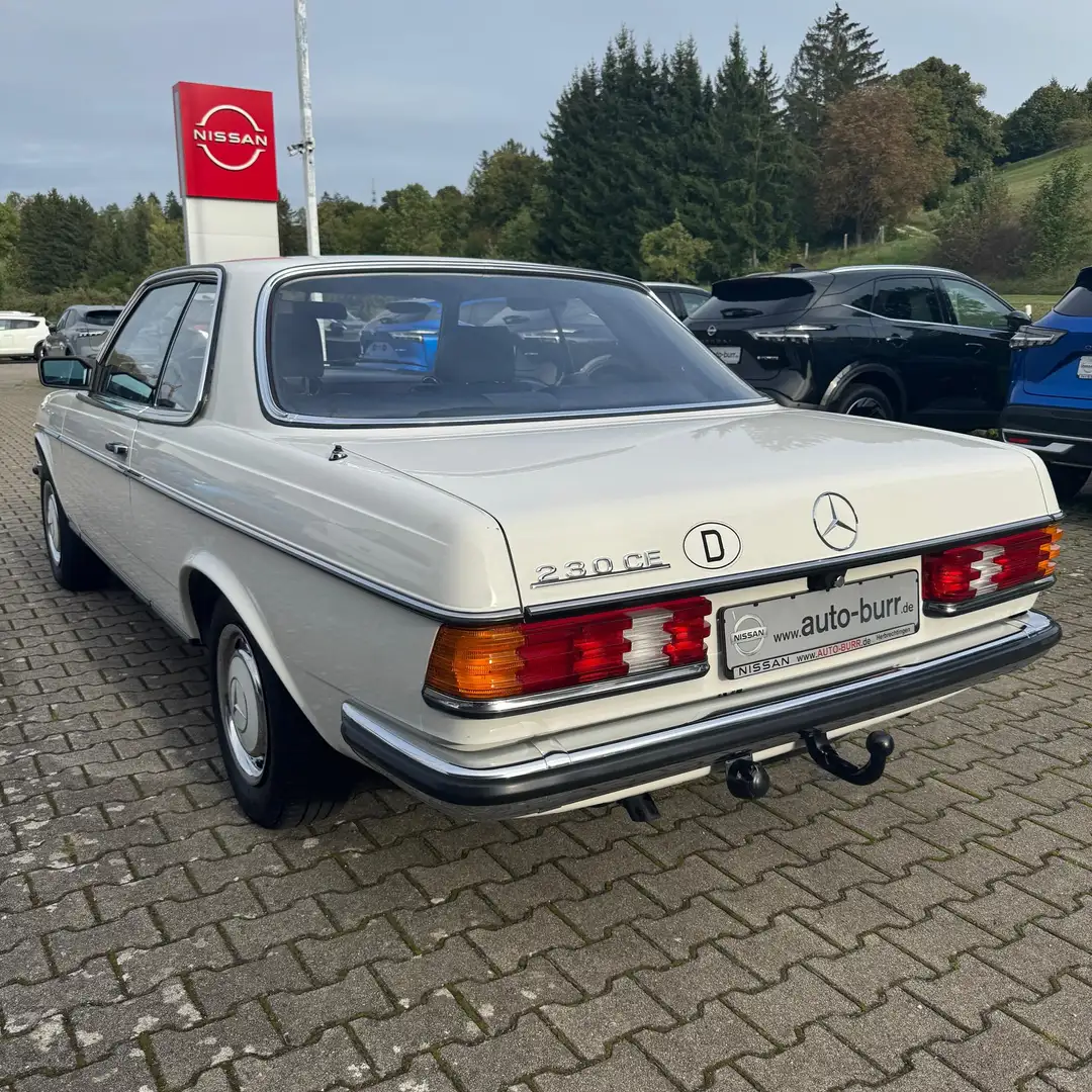 Mercedes-Benz 230 CE Original 76513km 100 kW (136 PS), Schalt. 4-... Blanc - 2