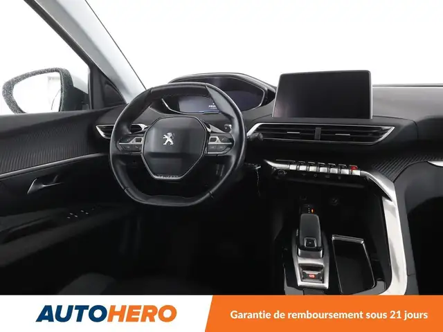 Peugeot 3008 view 13