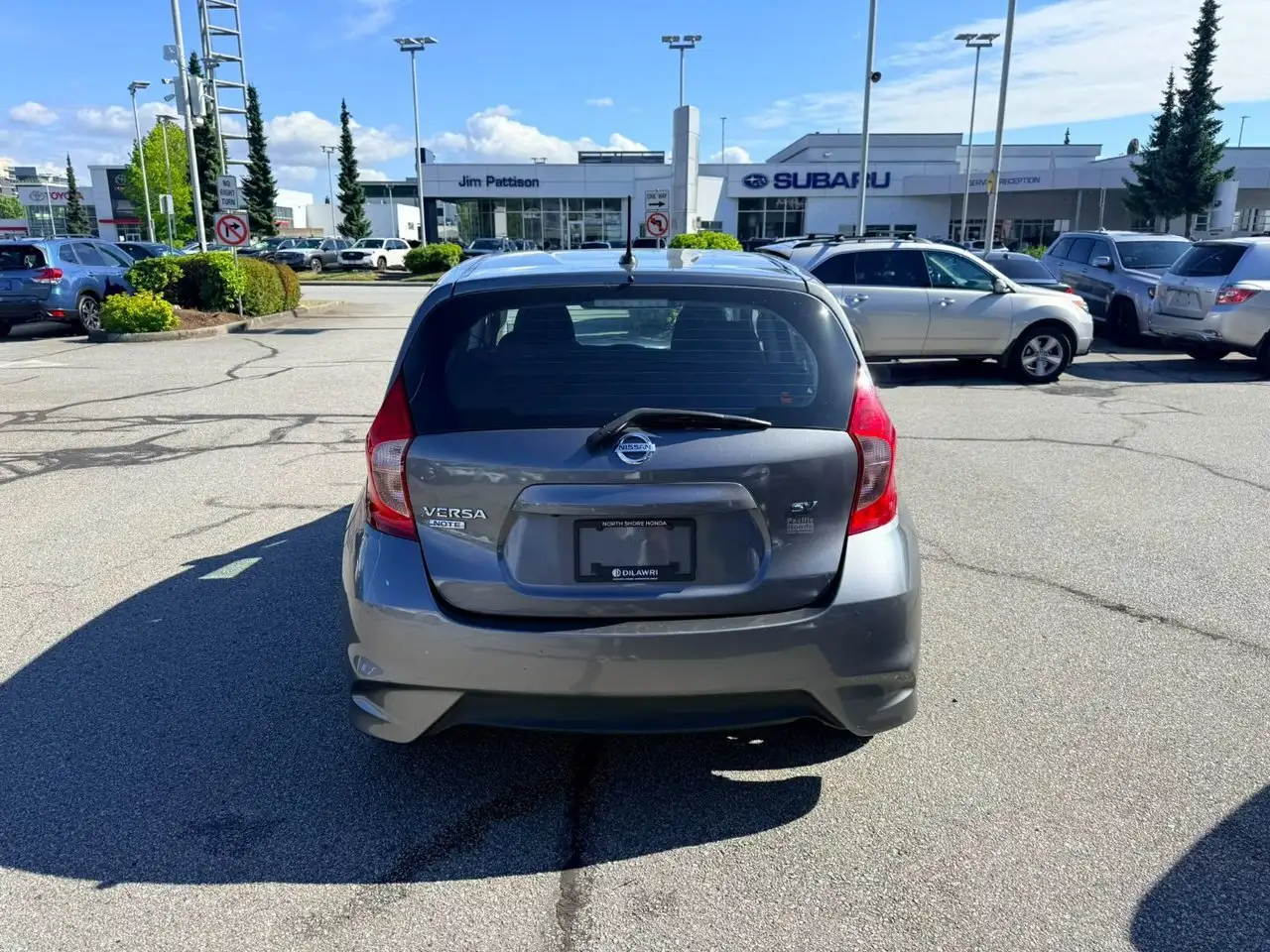 Nissan Note снимка Nissan Note