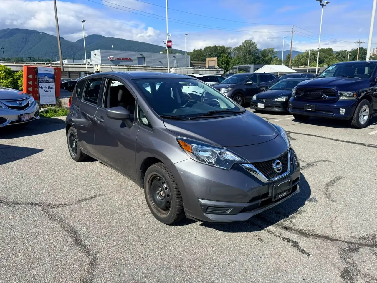 Nissan Note снимка Nissan Note