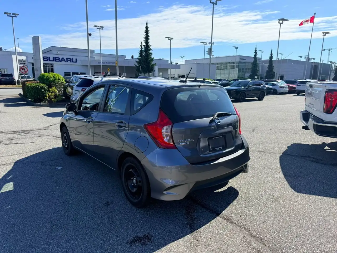 Nissan Note снимка Nissan Note