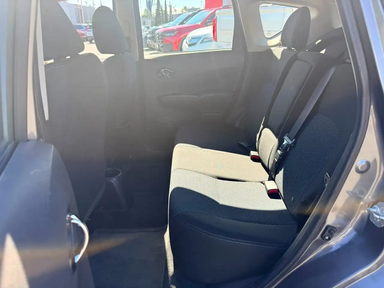 Nissan Note снимка Nissan Note