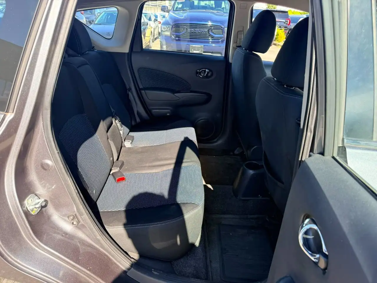 Nissan Note снимка Nissan Note