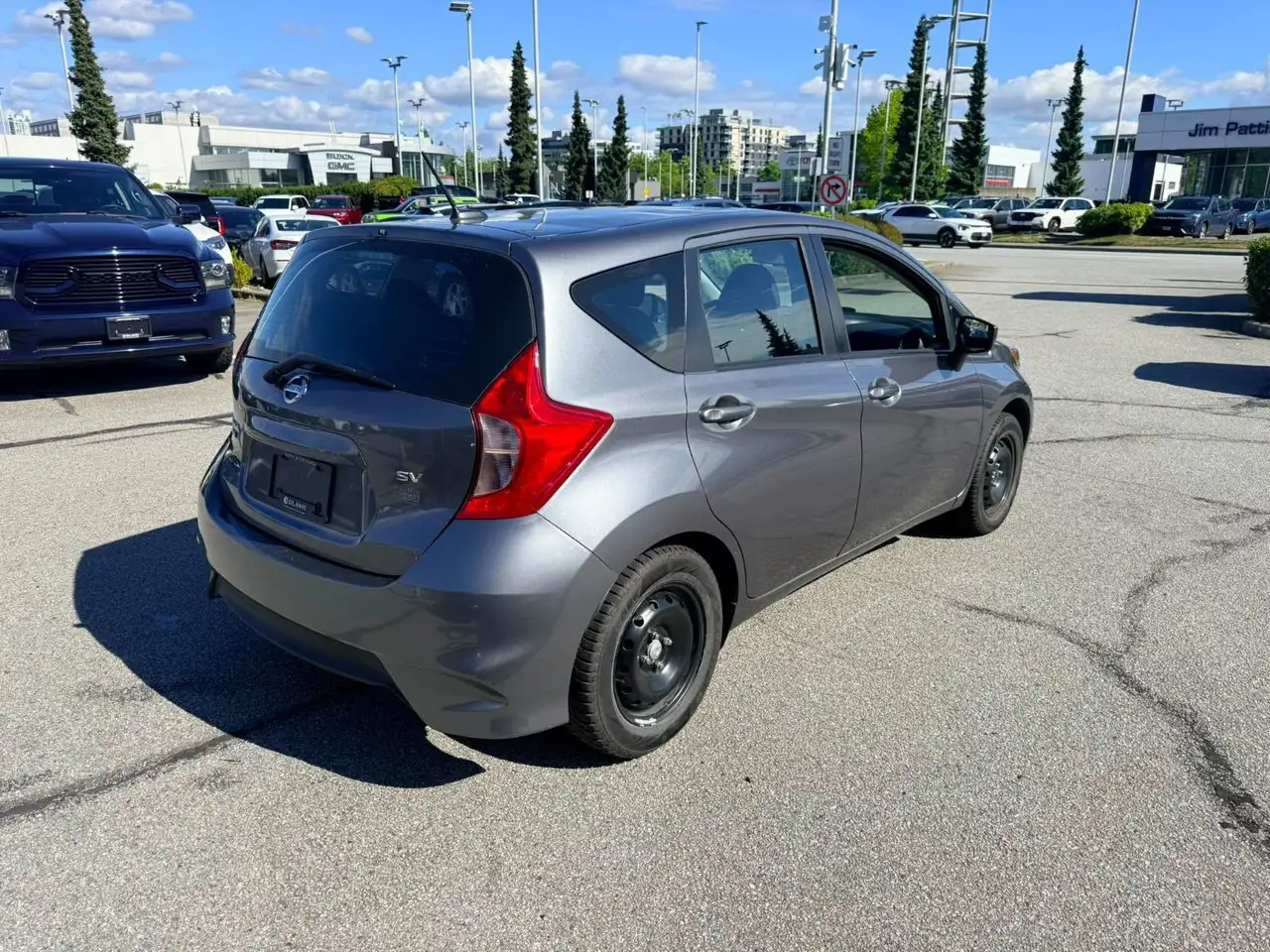 Nissan Note снимка Nissan Note