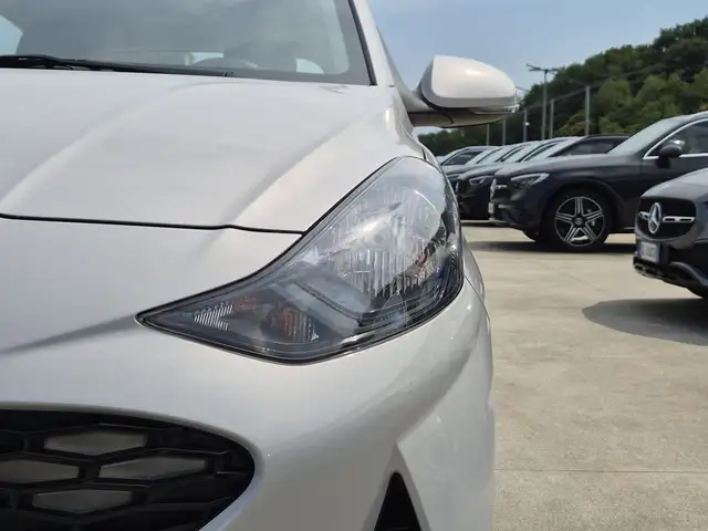 Hyundai I10 view 13