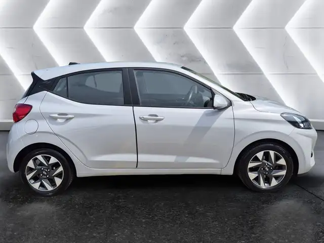 Hyundai I10 view 5