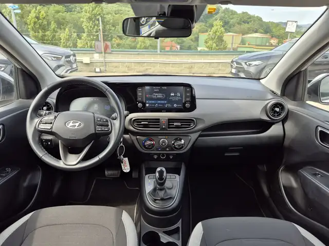 Hyundai I10 view 7