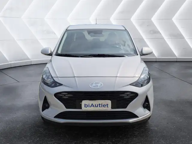 Hyundai I10 view 2