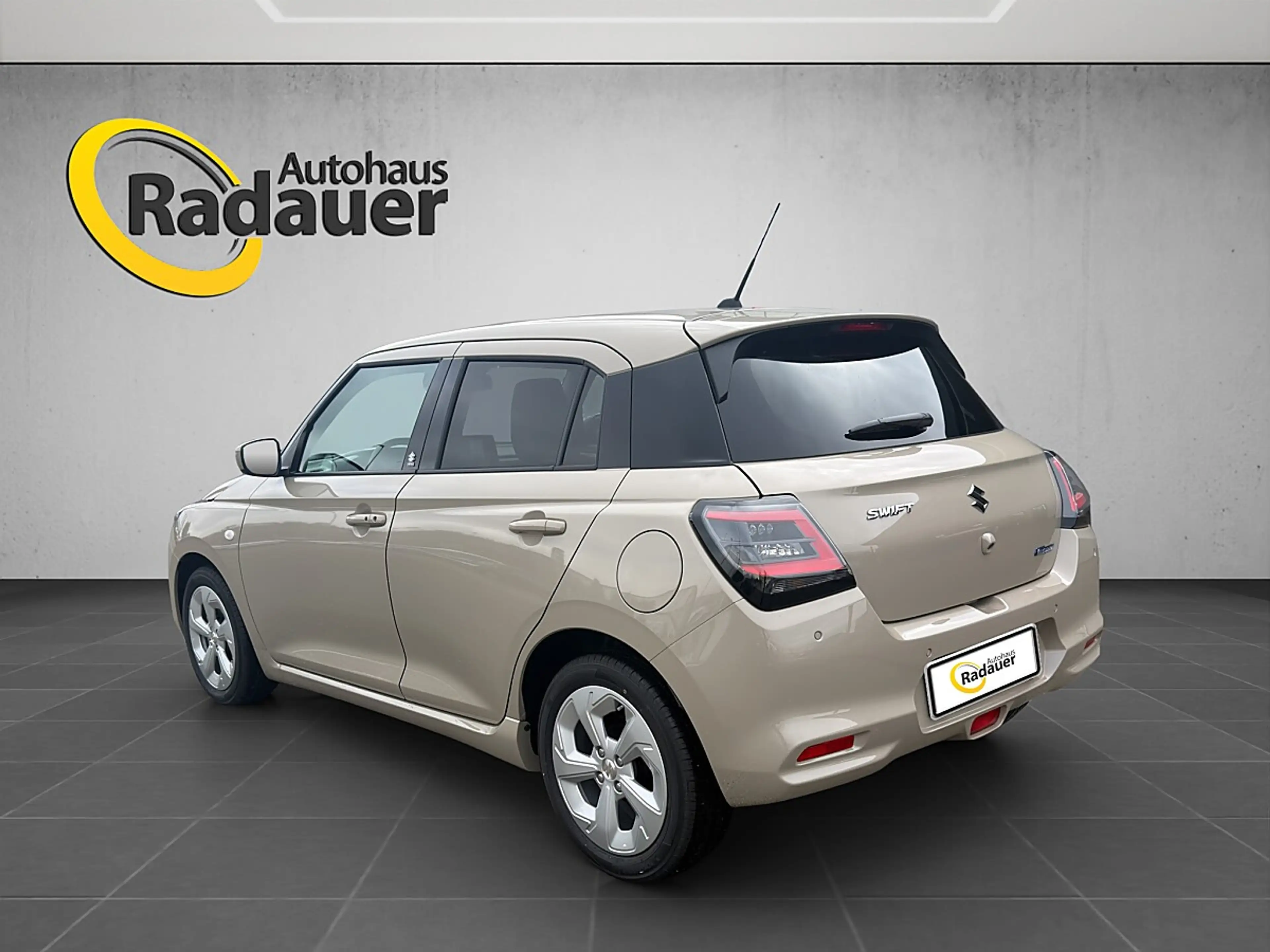 Suzuki Swift 1,2 Hybrid Shine CVT Aut. — photo 3