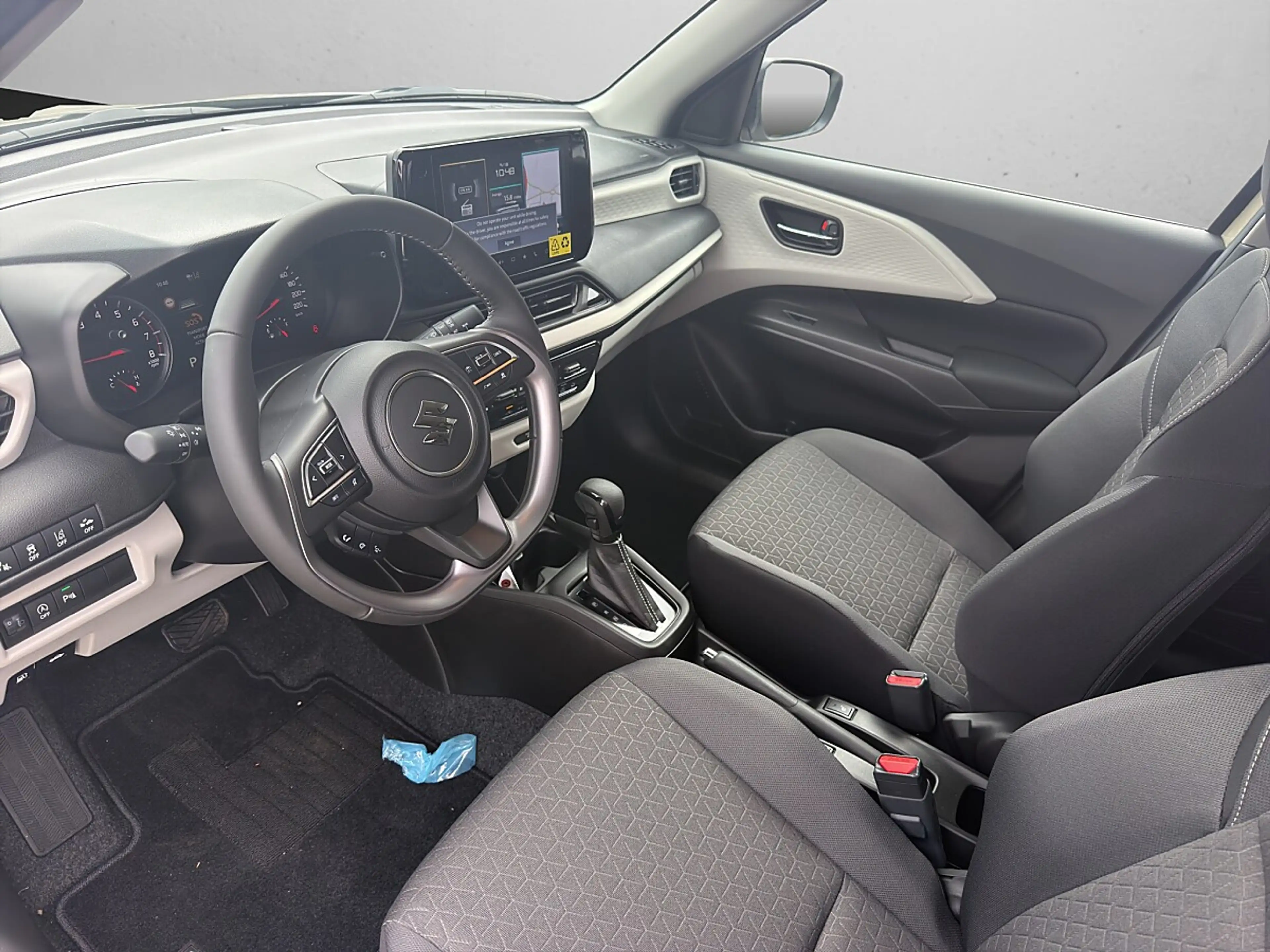 Suzuki Swift 1,2 Hybrid Shine CVT Aut. — photo 10