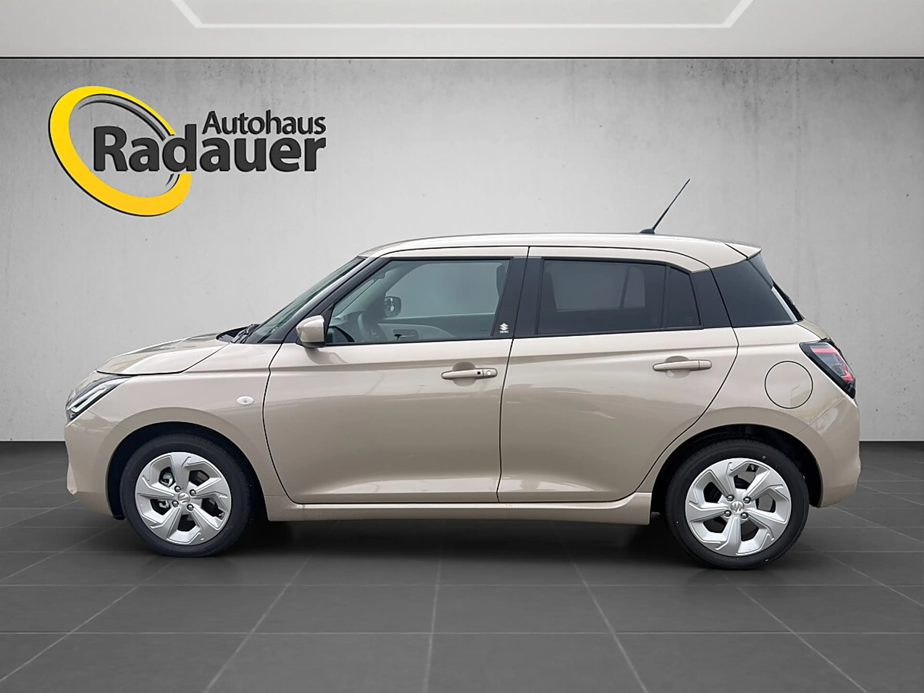 Suzuki Swift 1,2 Hybrid Shine CVT Aut. — photo 2