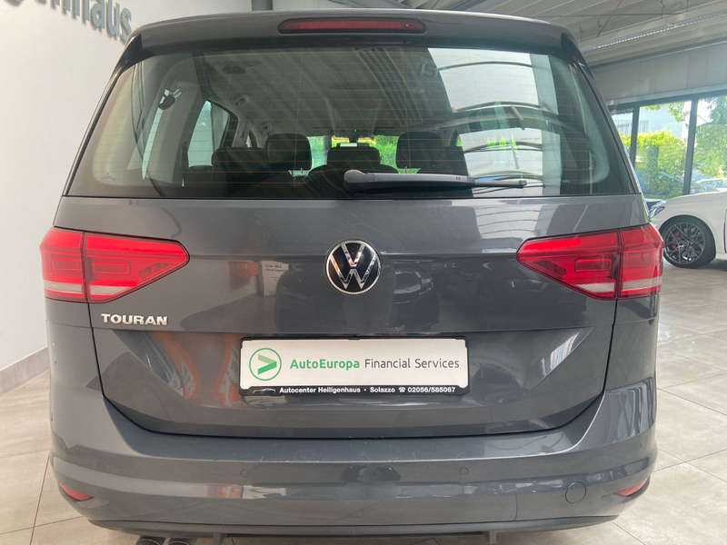 Volkswagen Touran DSG 7-Sitzer Navi Tempo Sitzheizung PDC — photo 3