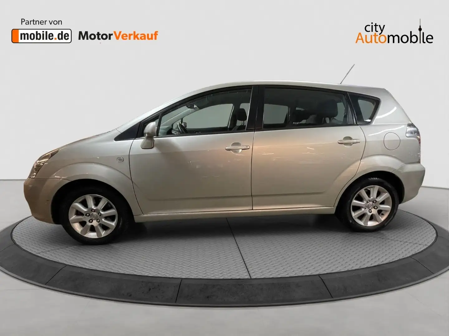 Toyota Corolla Verso 1.8 Executive/7-Sitzer/Kamera/Navi Stříbrná - 2