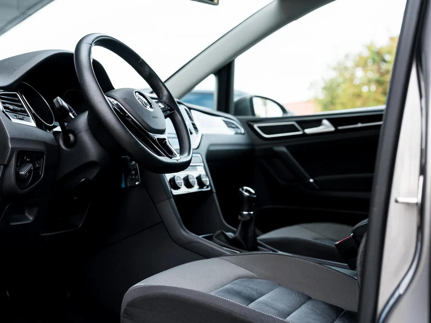 Volkswagen Golf Sportsvan 1.4 TSI Highline | Trekhaak | Origineel NL | 2e Ei Gris - 2