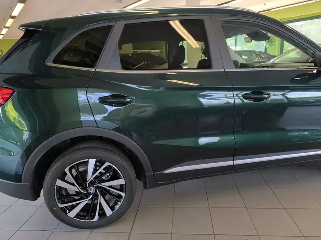 MG ZS view 10
