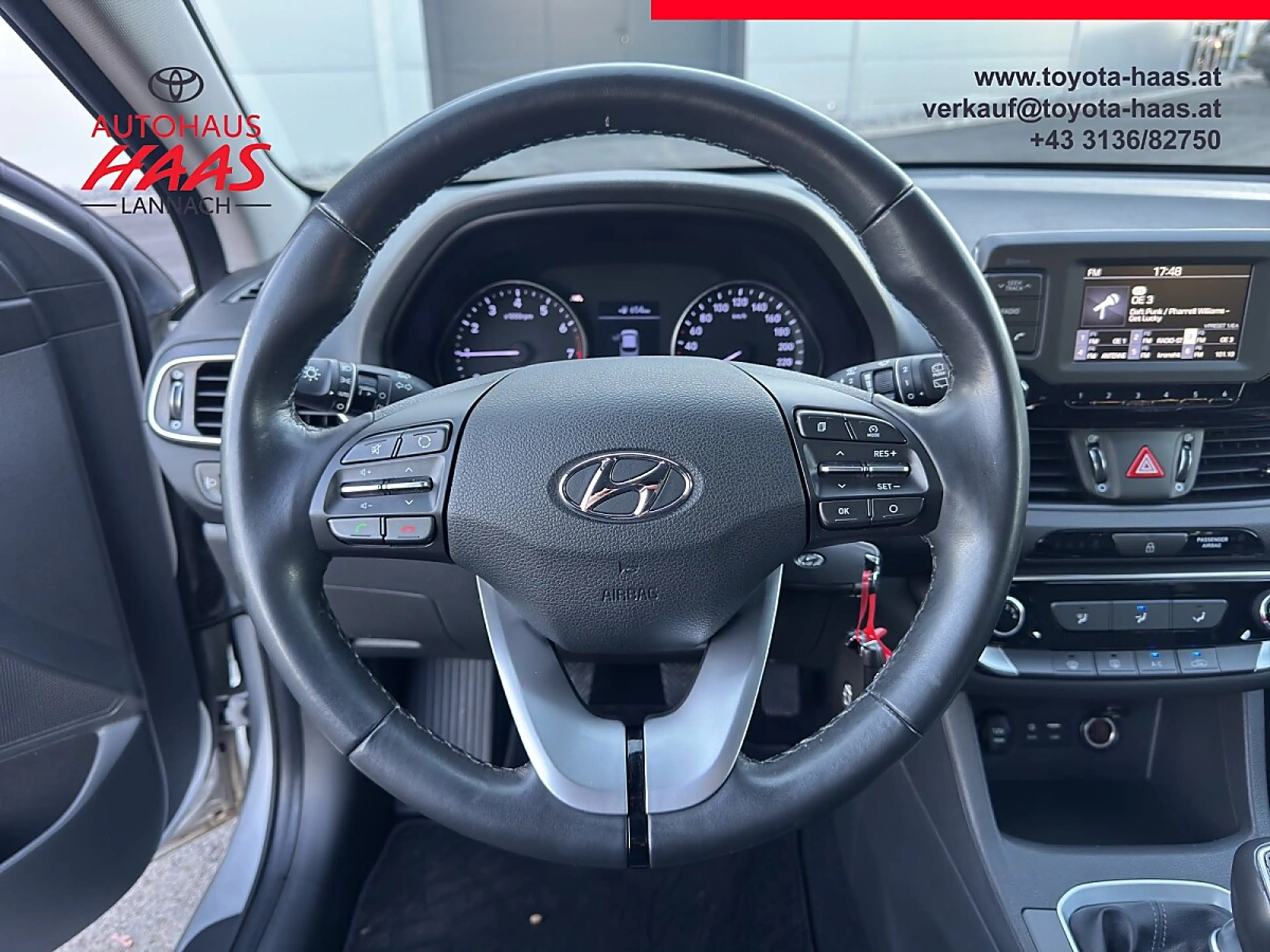 Hyundai i30 1,4 MPI Entry — photo 15