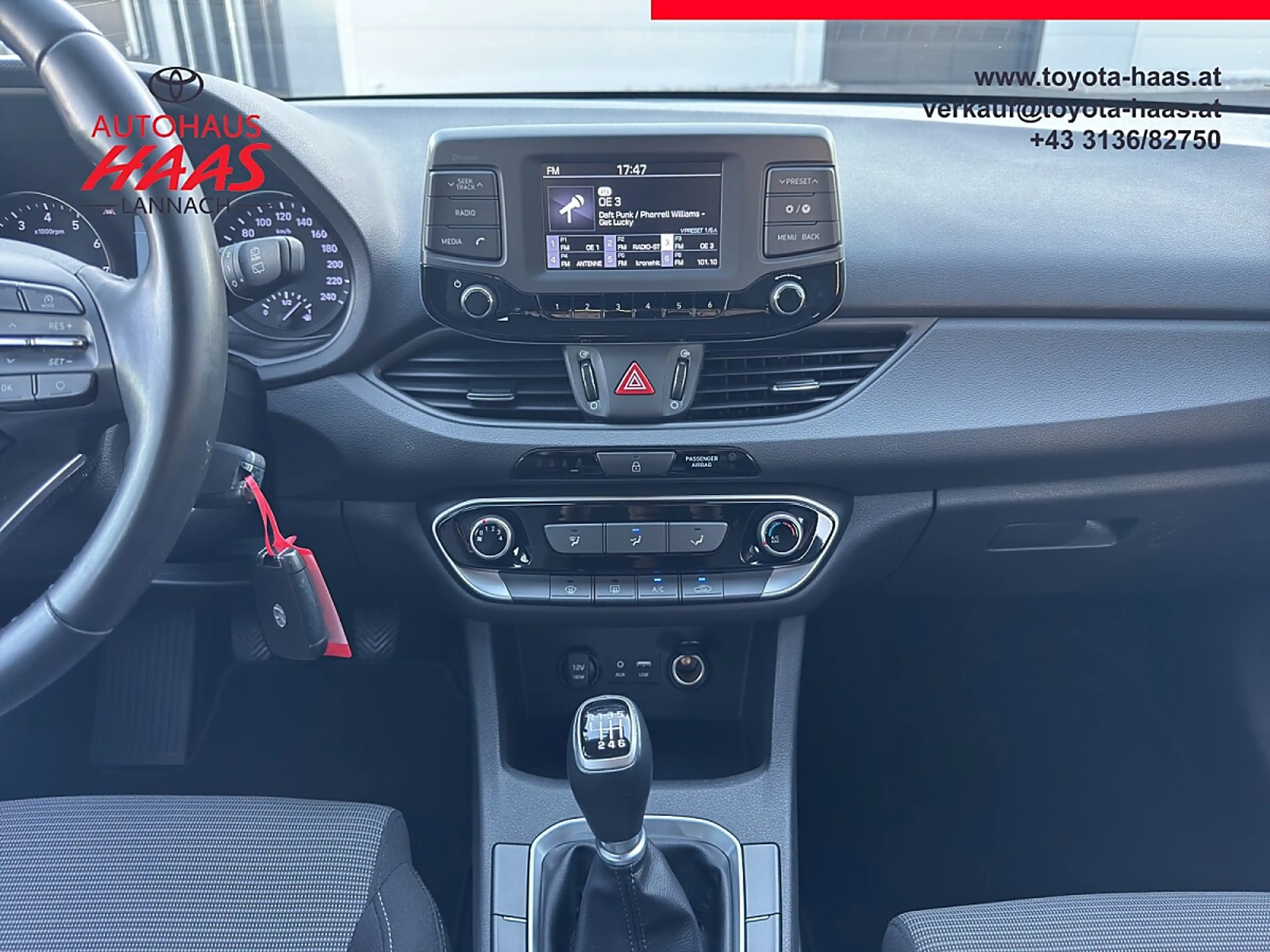Hyundai i30 1,4 MPI Entry — photo 13