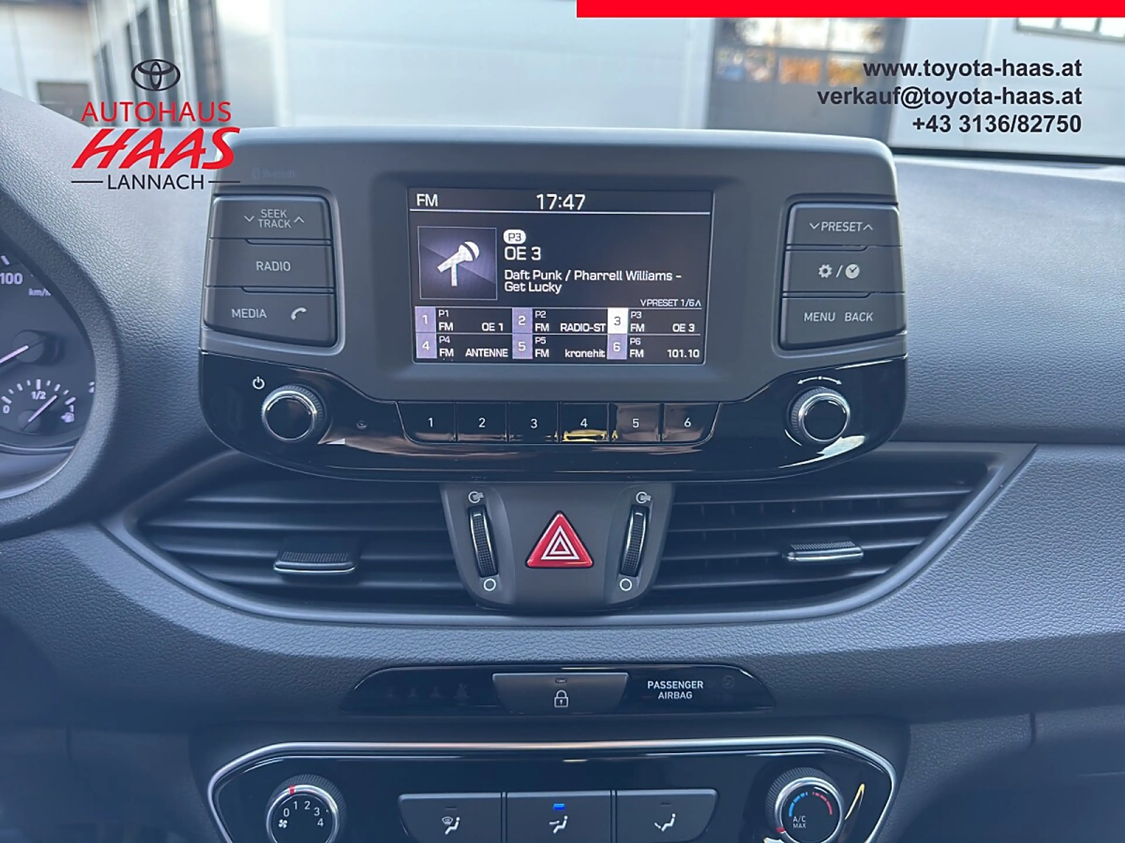 Hyundai i30 1,4 MPI Entry — photo 14