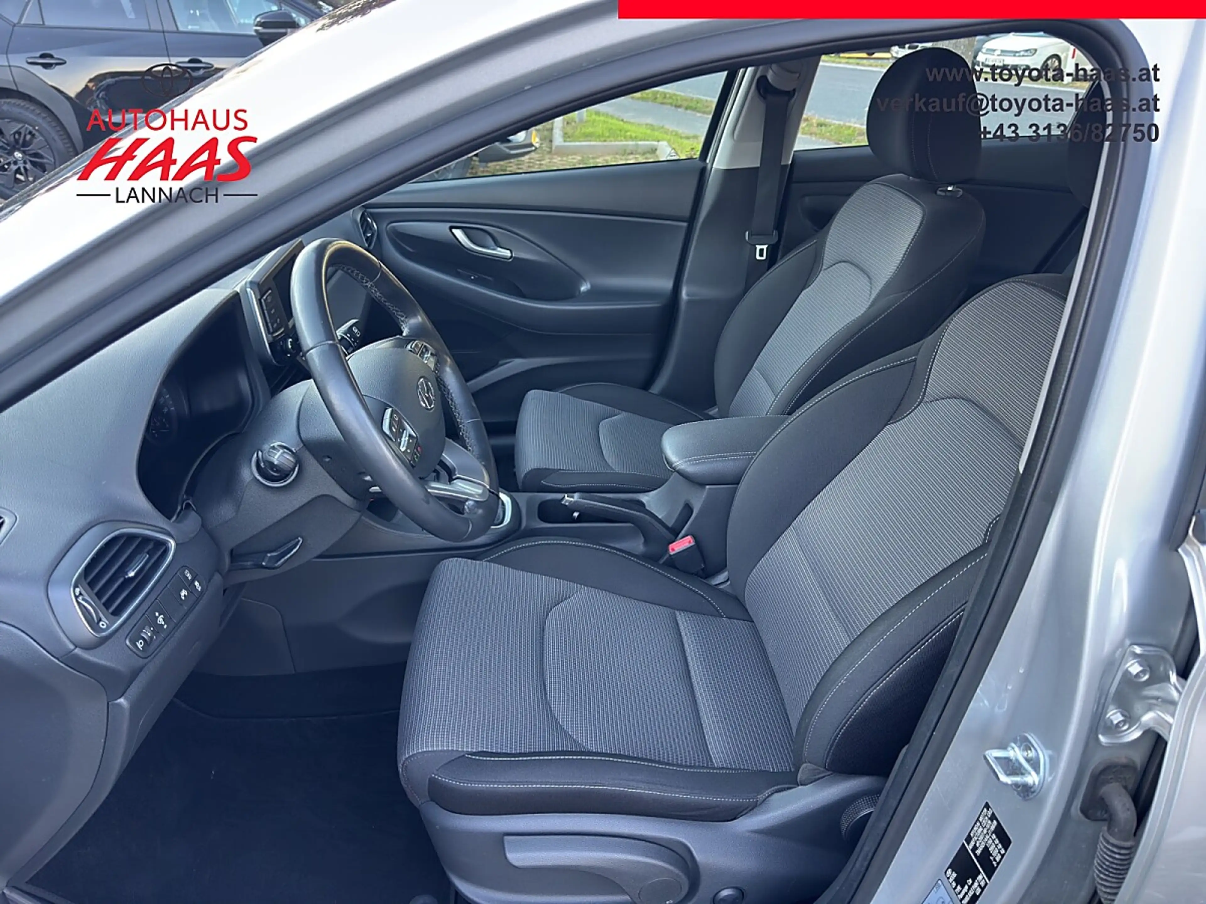 Hyundai i30 1,4 MPI Entry — photo 9