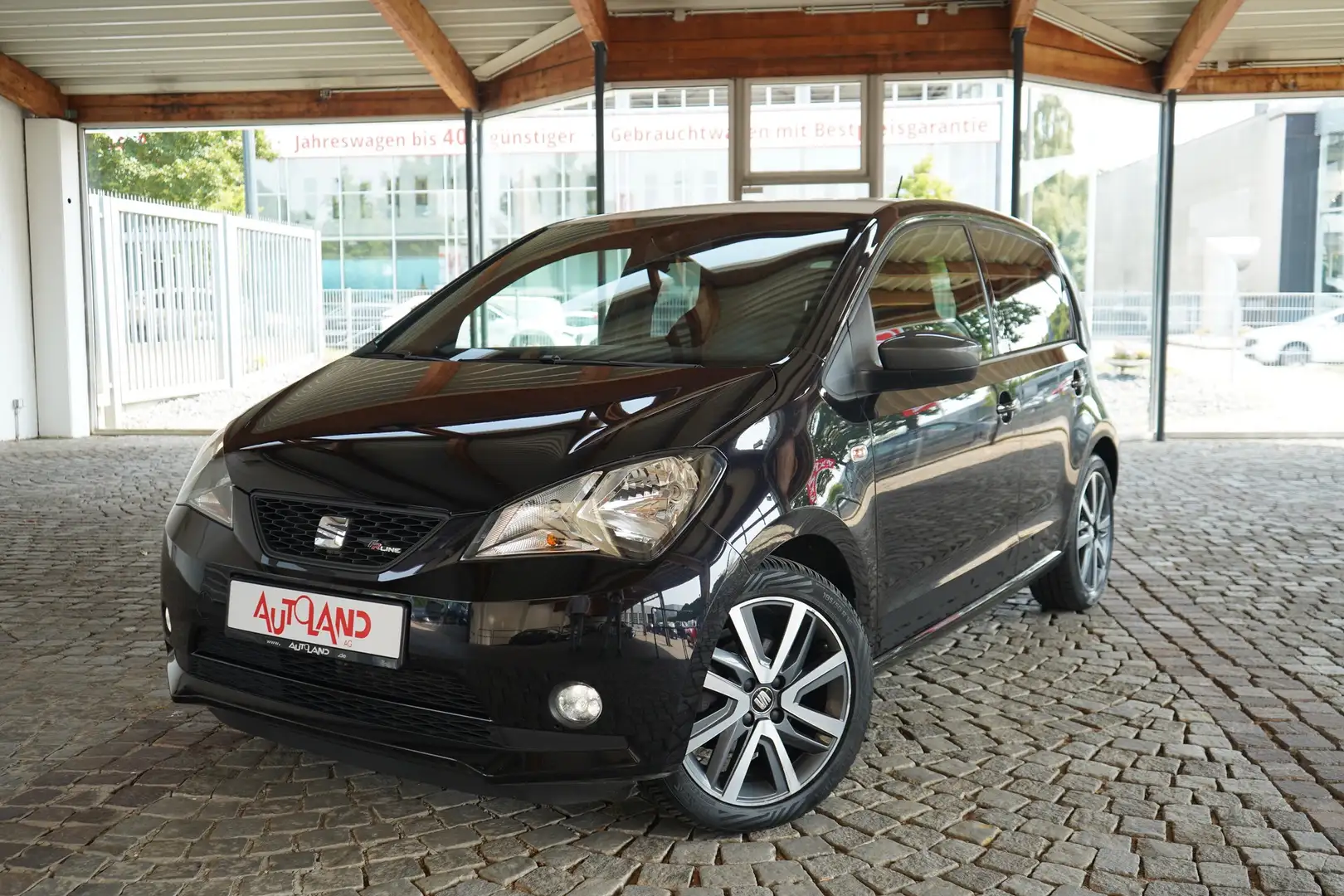SEAT Mii 1.0 FR-Line Tempomat Sitzheizung Klima PDC Schwarz - 2