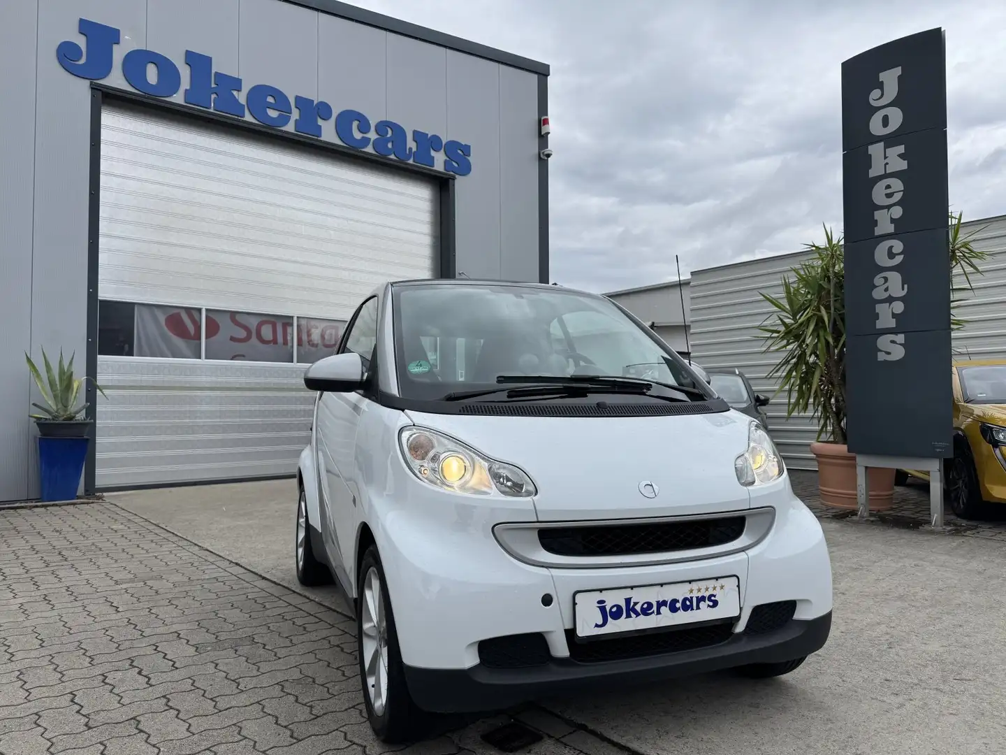 smart forTwo Coupe Passion Weiß - 1