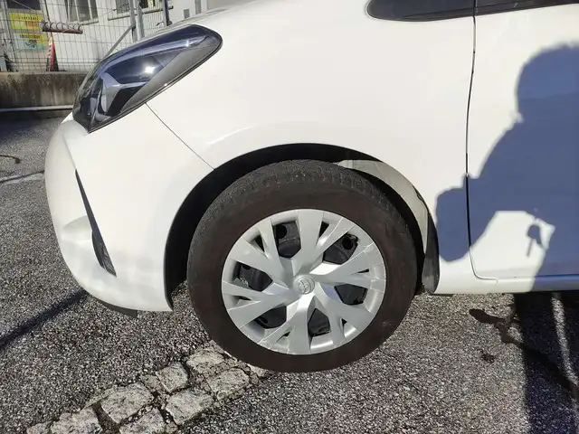 Toyota Yaris view 5