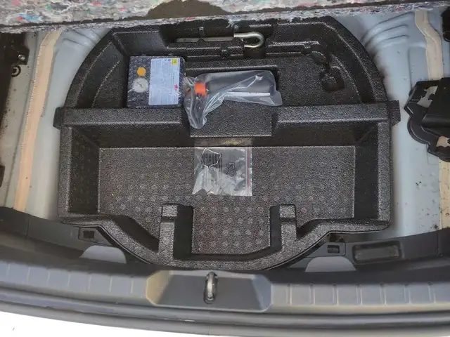 Toyota Yaris view 9
