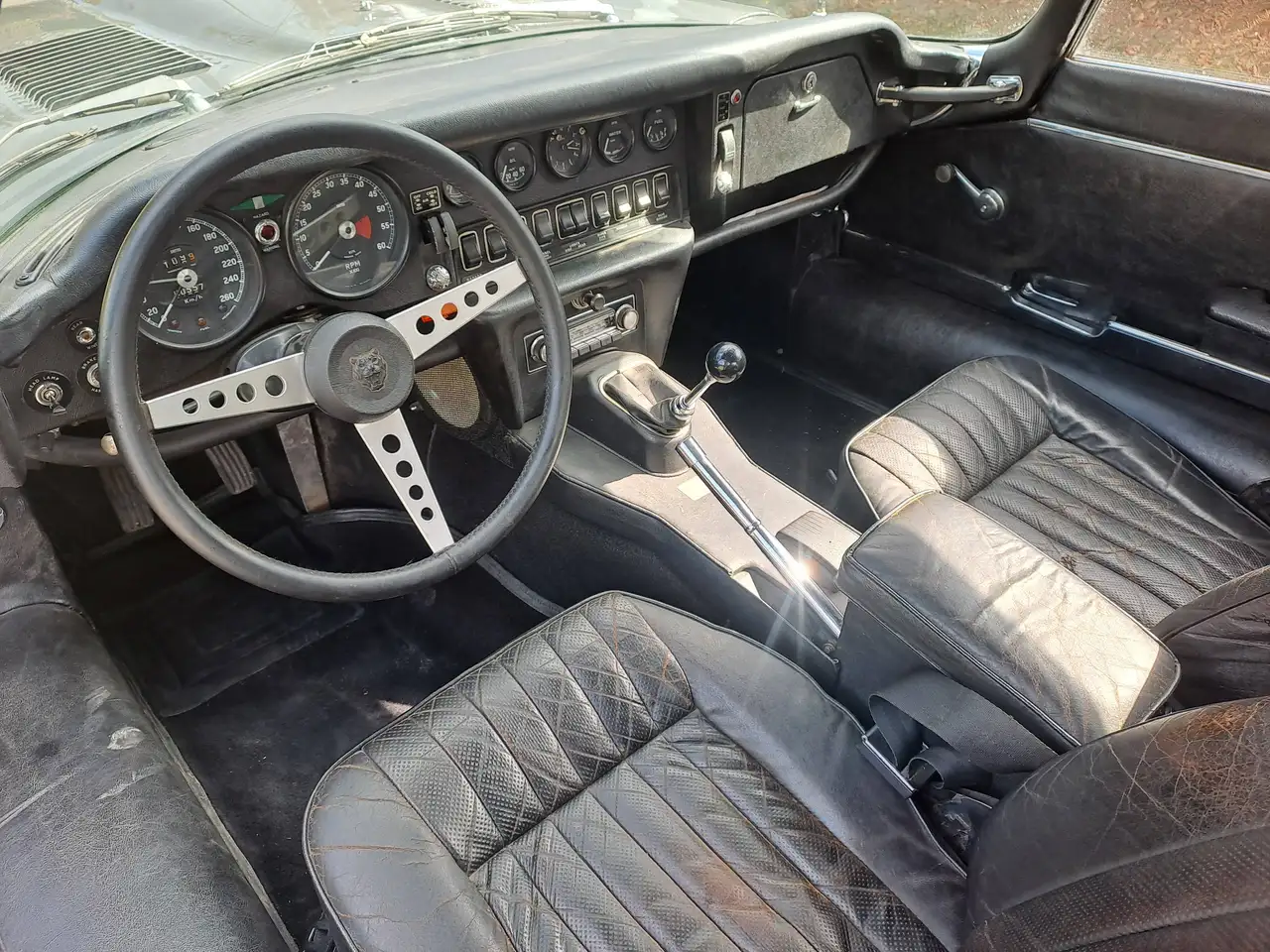 Jaguar E-Type Coupe 2+2 4.2, foto 6