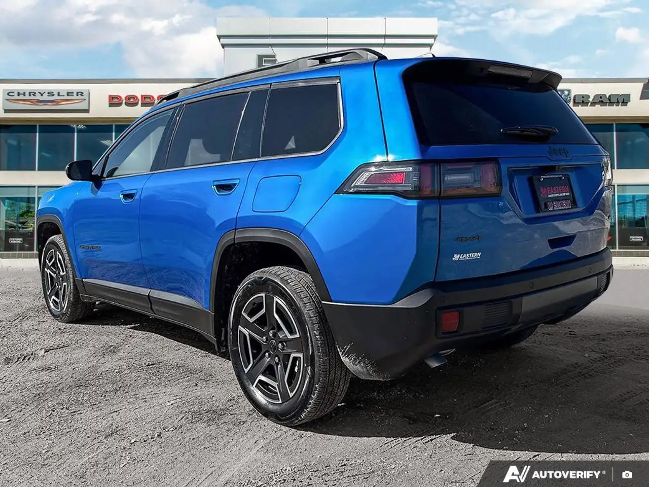 Jeep Cherokee снимка Jeep Cherokee