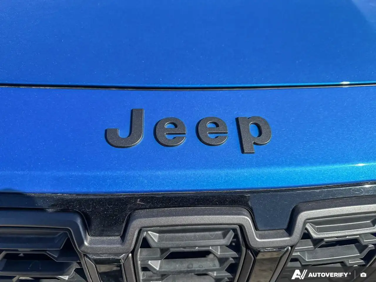 Jeep Cherokee снимка Jeep Cherokee