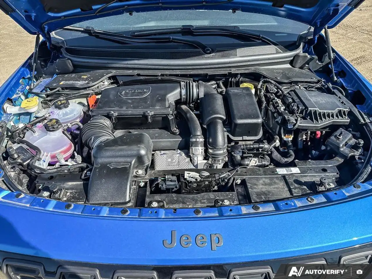 Jeep Cherokee снимка Jeep Cherokee