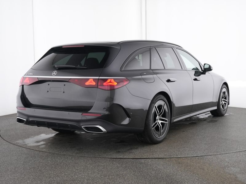 Mercedes-Benz E 220 Td AMG-Line Advanced*AHK*el. Panorama-SD* — photo 2